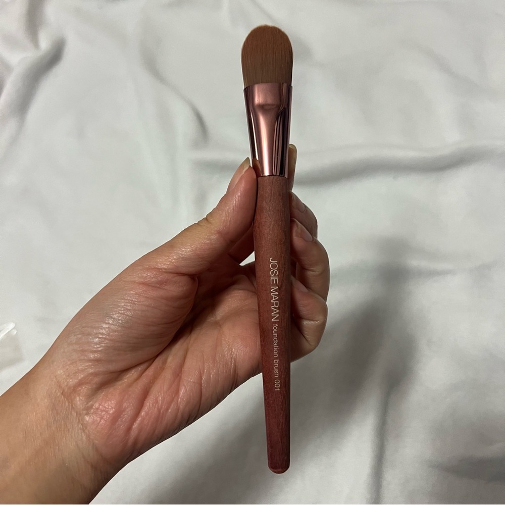 josie maran foundation brush 001 Jan sale
